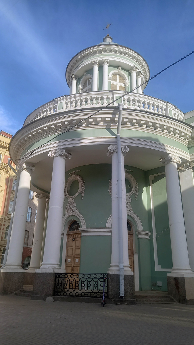  лютеранская церковь Святой Анны (Анненкирхе). Со стороны Фурштатской улицы
