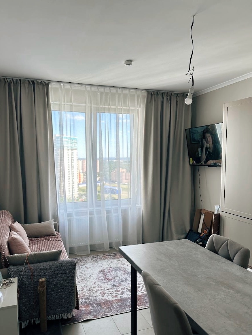 Шаг за шагом вырисовывается очень нежный и спокойный интерьер.