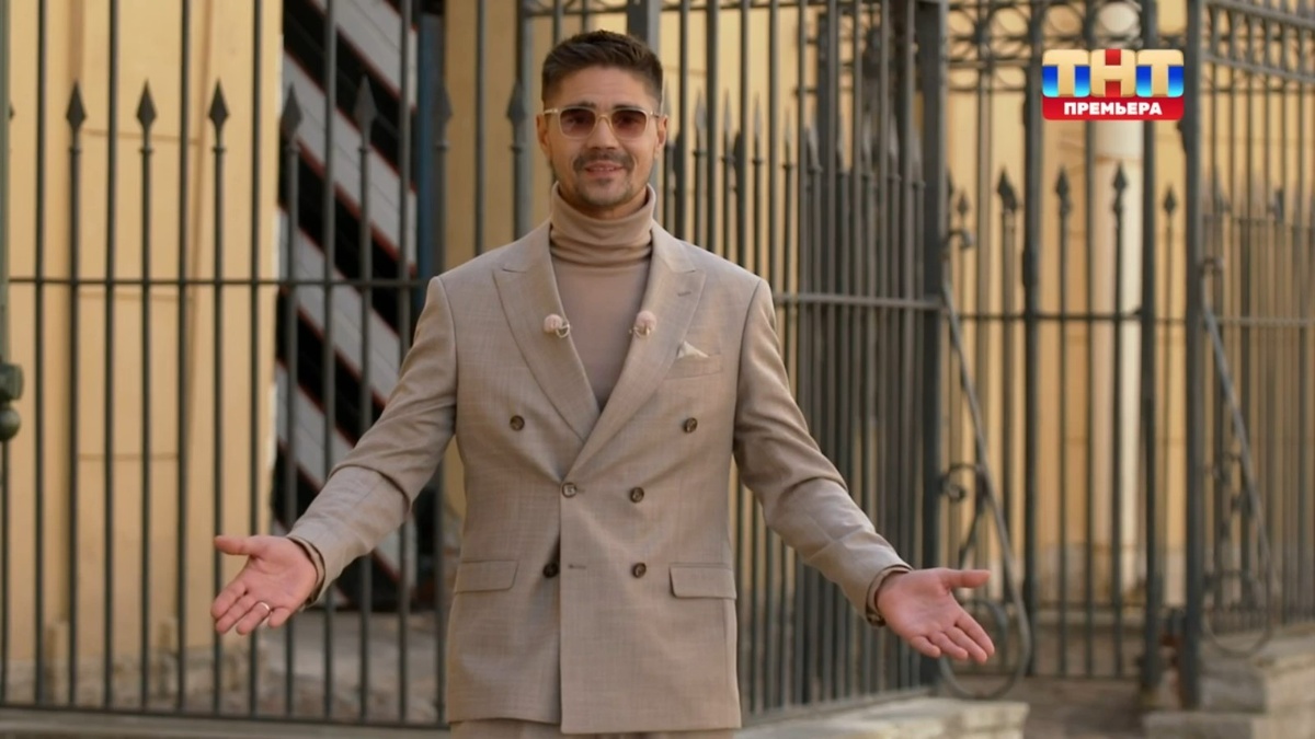 Ведущий - Юрий Музыченко