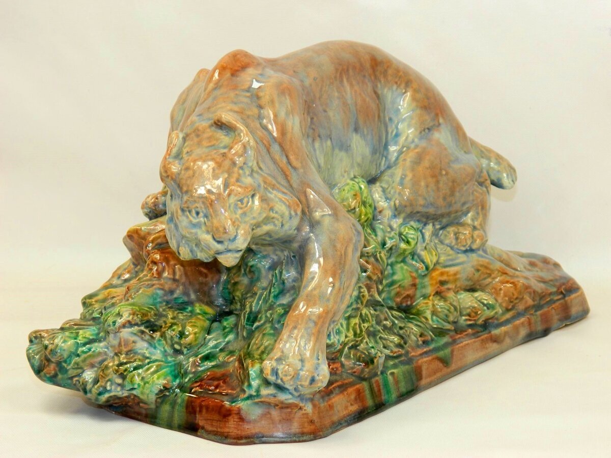 Алексей Сергеевич Цветков — «Рысь», фарфор, 1950-е годы