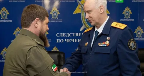 Кадыров в свое время наградил Бастрыкина орденом за особые заслуги перед Чечней. Инет