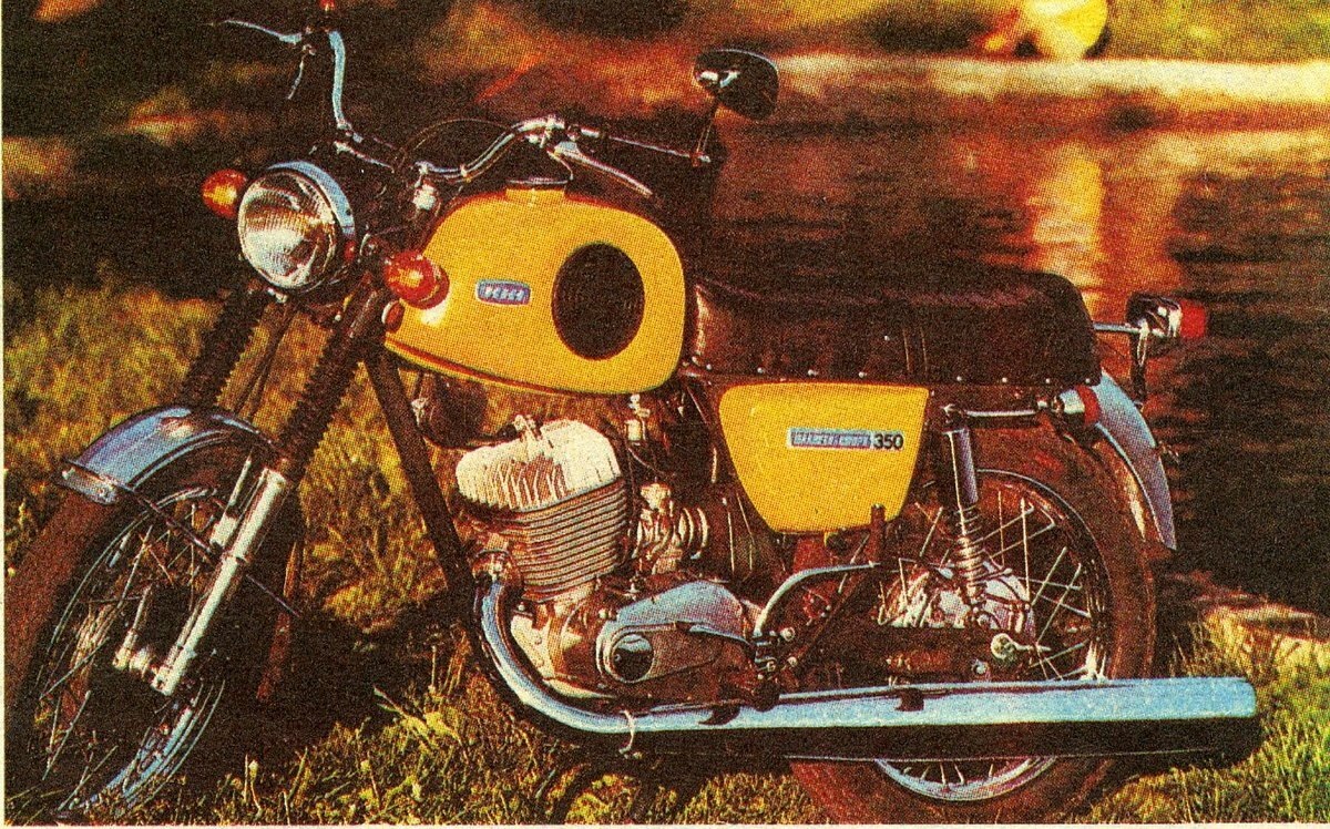В СССР было большое разнообразие видов транспортных средств. Особой популярностью и стабильным спросом пользовалась именно мотоциклетная техника.-2