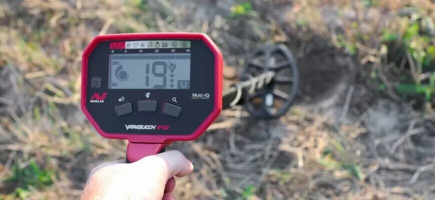 Панель управления металлоискателя Vanquish 340