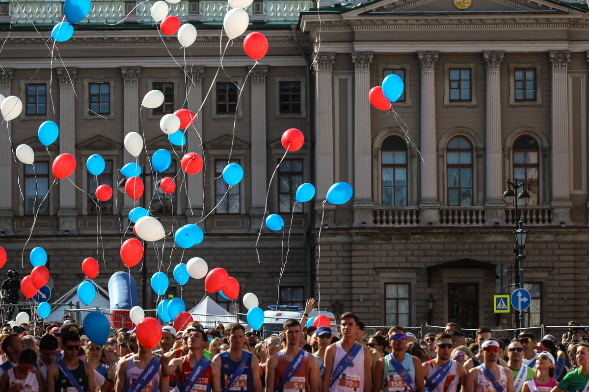 16 июня 2024 года в самом центре Санкт-Петербурга прошёл забег «Экиден-2024».-2