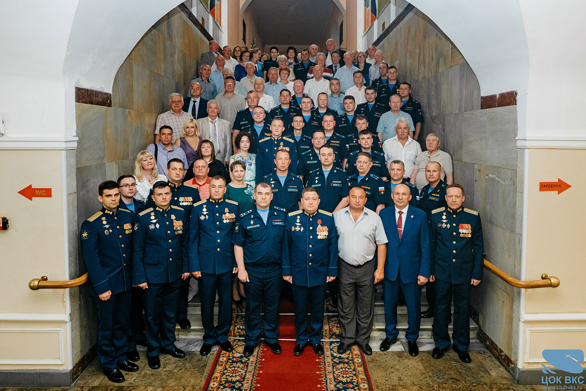 28.06.2024 г. В Доме офицеров Московского военного округа в Москве прошли торжественные мероприятия, посвященные 80-летию со дня  образования авиационно-технической службы Воздушно-космических сил.-2