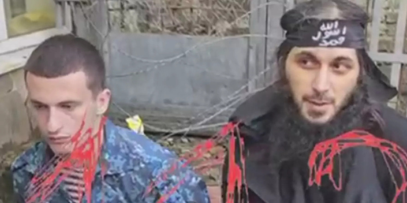 По эпизоду в СИЗО сталось много вопросов: почему террористы были в одной камере, откуда оружие и т.д.