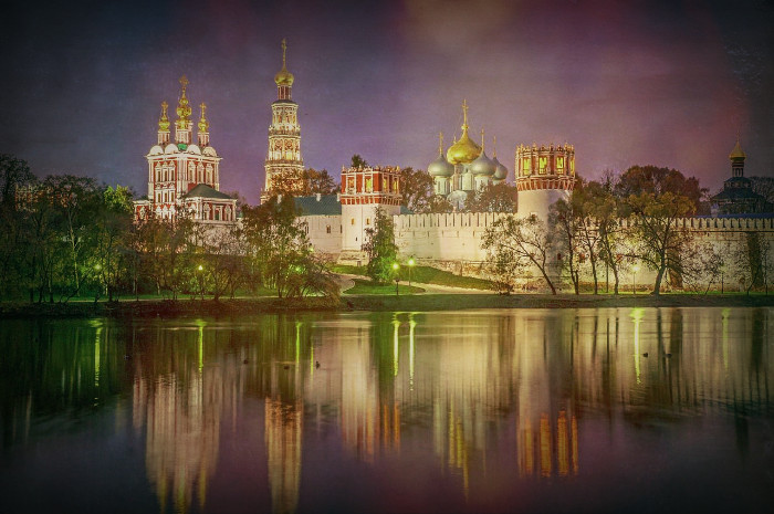 10 самых красивых монастырей России