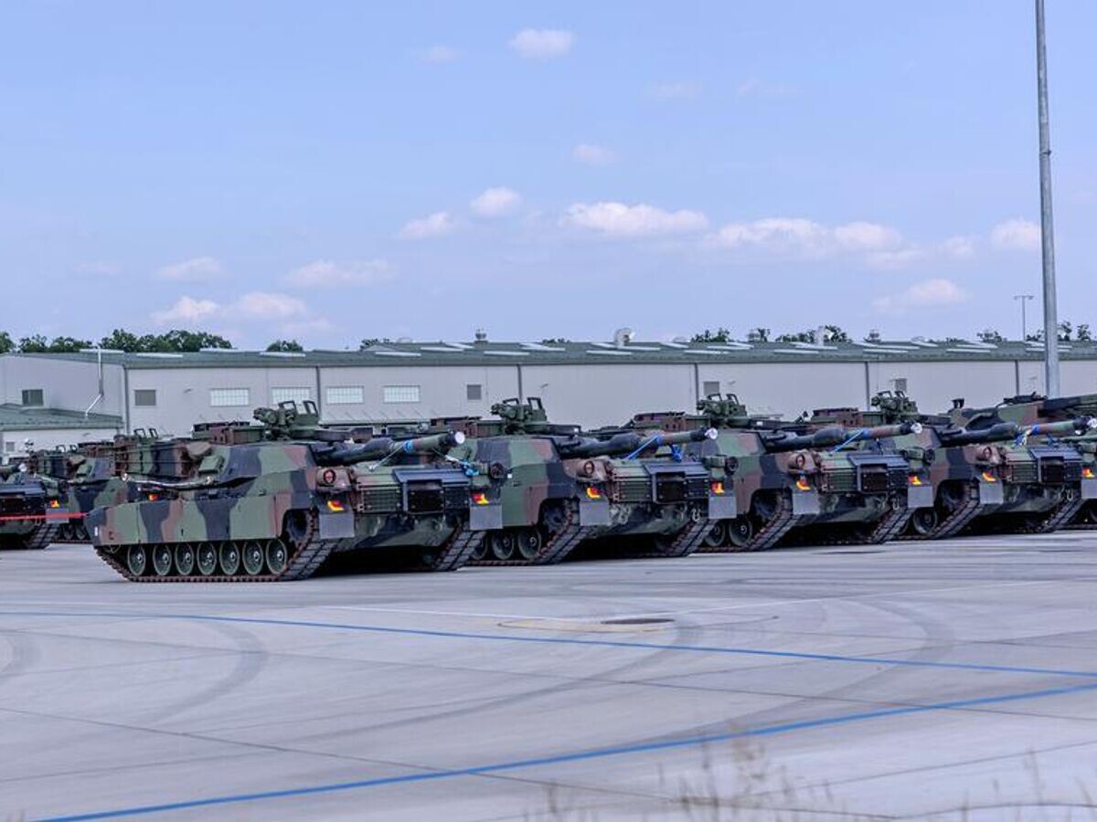    Танки M1 Abrams , переброшенные на новую американскую базу НАТО в Польше© Фото : U.S. Army/Michael Mastrangelo