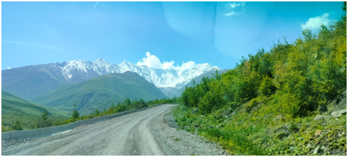 Кармадонское ущелье. Вид на горы.