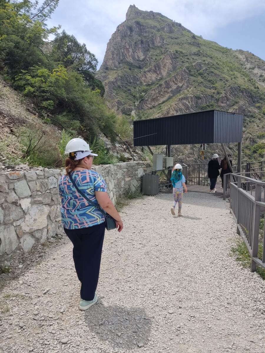 Идем в пещеры