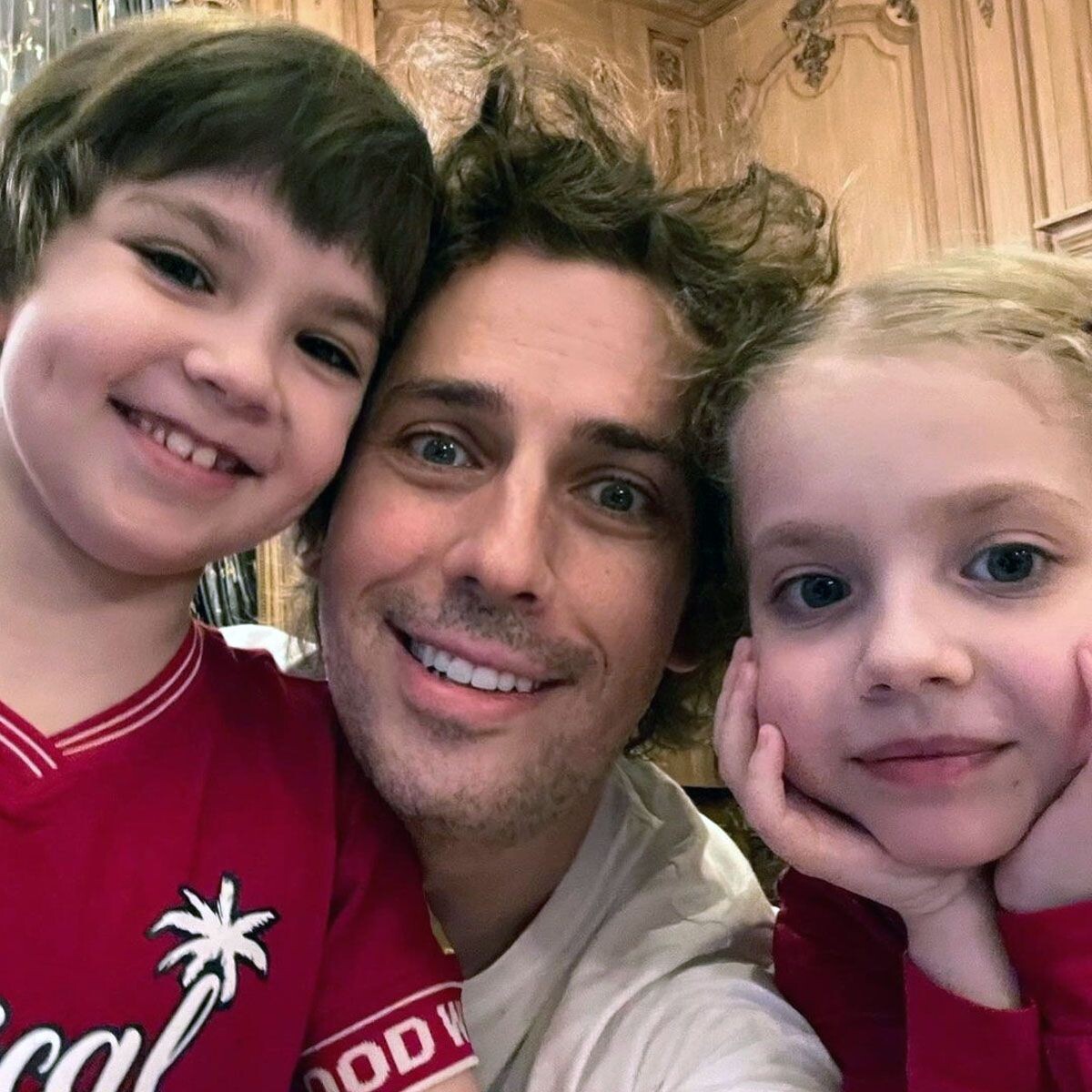 Галкин с детьми - фото из социальных сетей