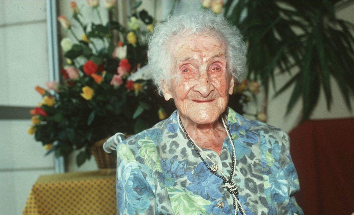 «У меня всего одна морщинка, и я на ней сижу», - шутила Жанна Луиза Кальман, француженка, чья невероятная жизнь длилась 122 года и 164 дня. Она всегда выглядела и вела себя на 20-30 лет моложе.
