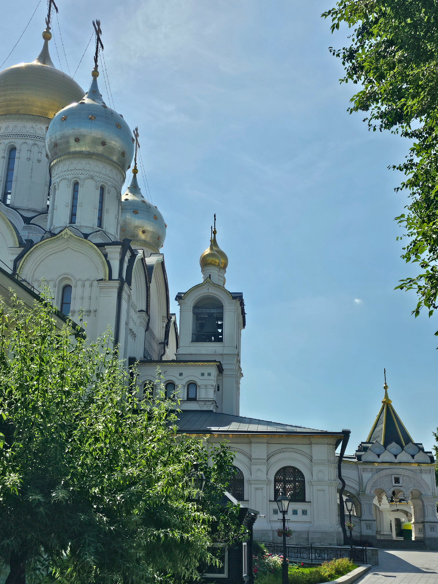 Собор Пресвятой Богородицы (фото автора Л. Баевой)