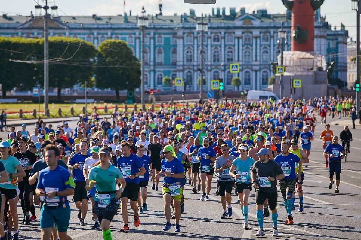 Полумарафон санкт петербург 2024 22 сентября фото В Петербурге прошел марафон "Белые ночи" Познаватель Дзен