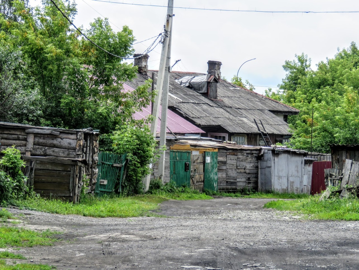 Это уже прошлое. Комиссариат Рудничного...дом ул. Нахимова, 31 и  бараки(постройки 27-29 - х) - Кемерово | Екатерина про Кемерово | Дзен