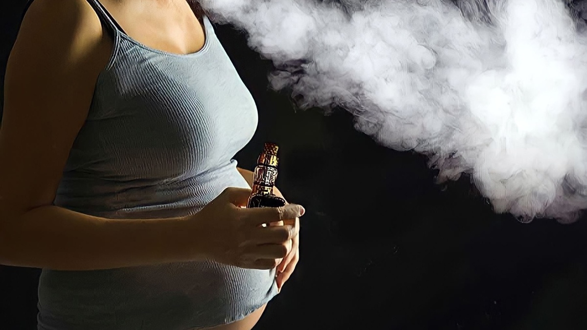 Курение влечёт за собой бесплодие для женщин. Фото из интернета 