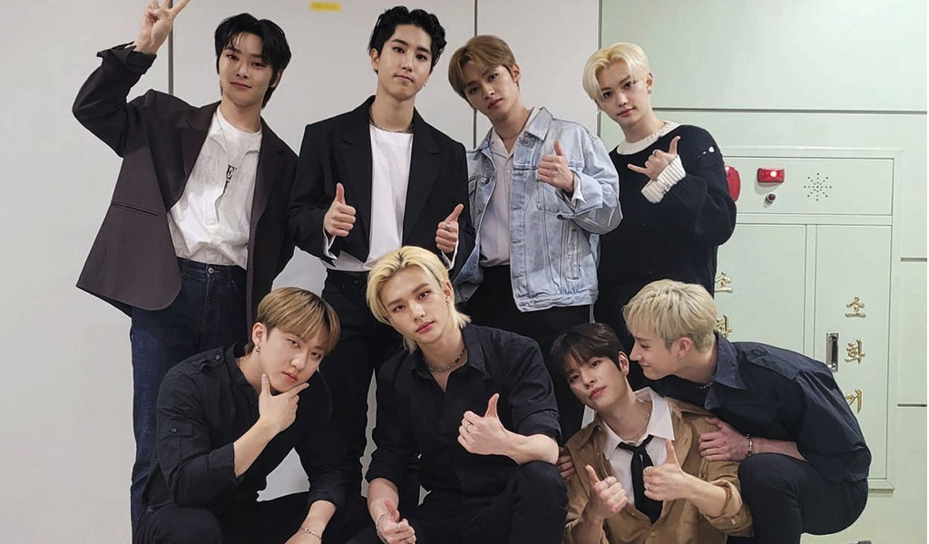 Группа Stray kids
