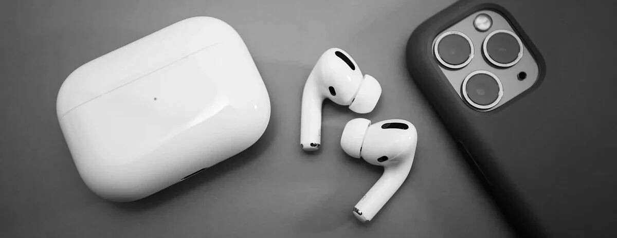 Обнаружена уязвимость в прошивке наушников Apple AirPods В прошивке беспроводных наушников Apple AirPods выявлена опасная уязвимость, позволяющая злоумышленникам прослушивать телефонные разговоры...