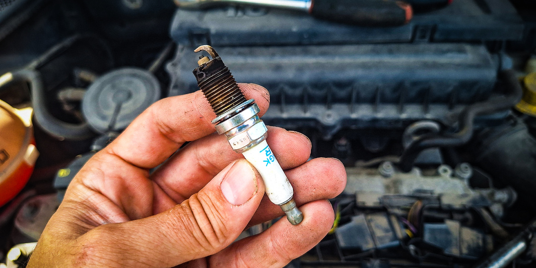 3 детских ошибки при замене свечей, которые совершают даже водители с большим стажем