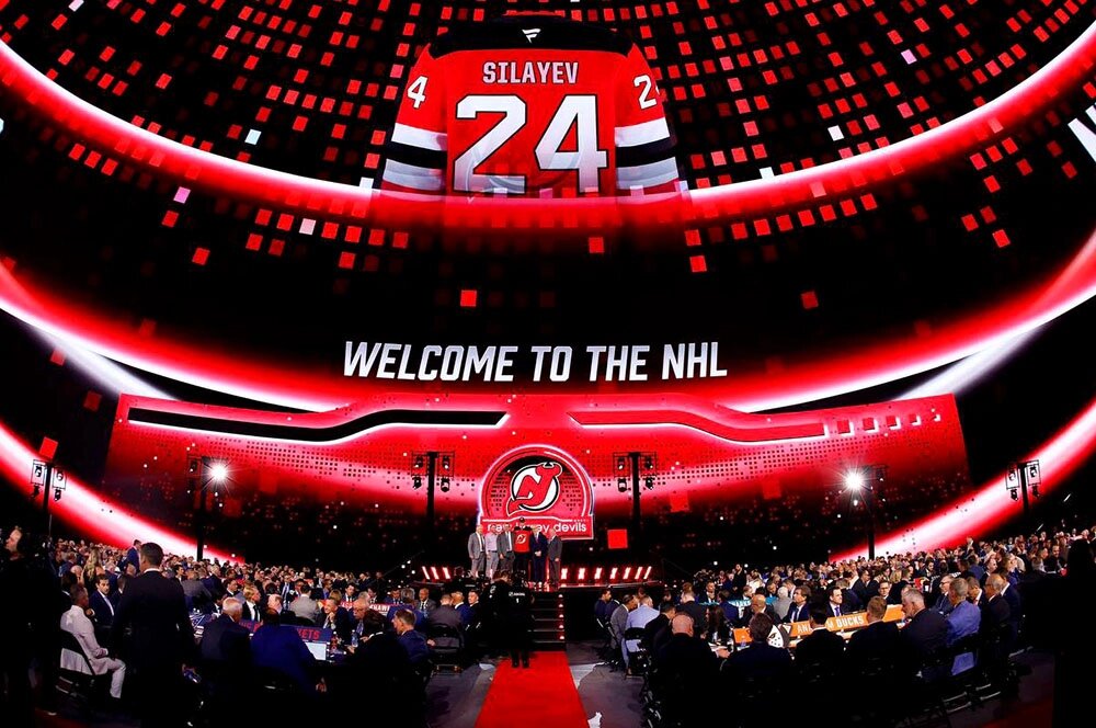    Воспитанник нижегородского хоккея на «ярмарке талантов» НХЛ. Фото: Официальный сайт НХЛ