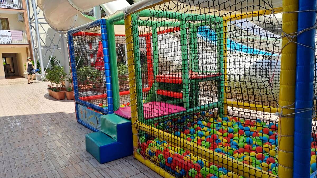 Игровая зона