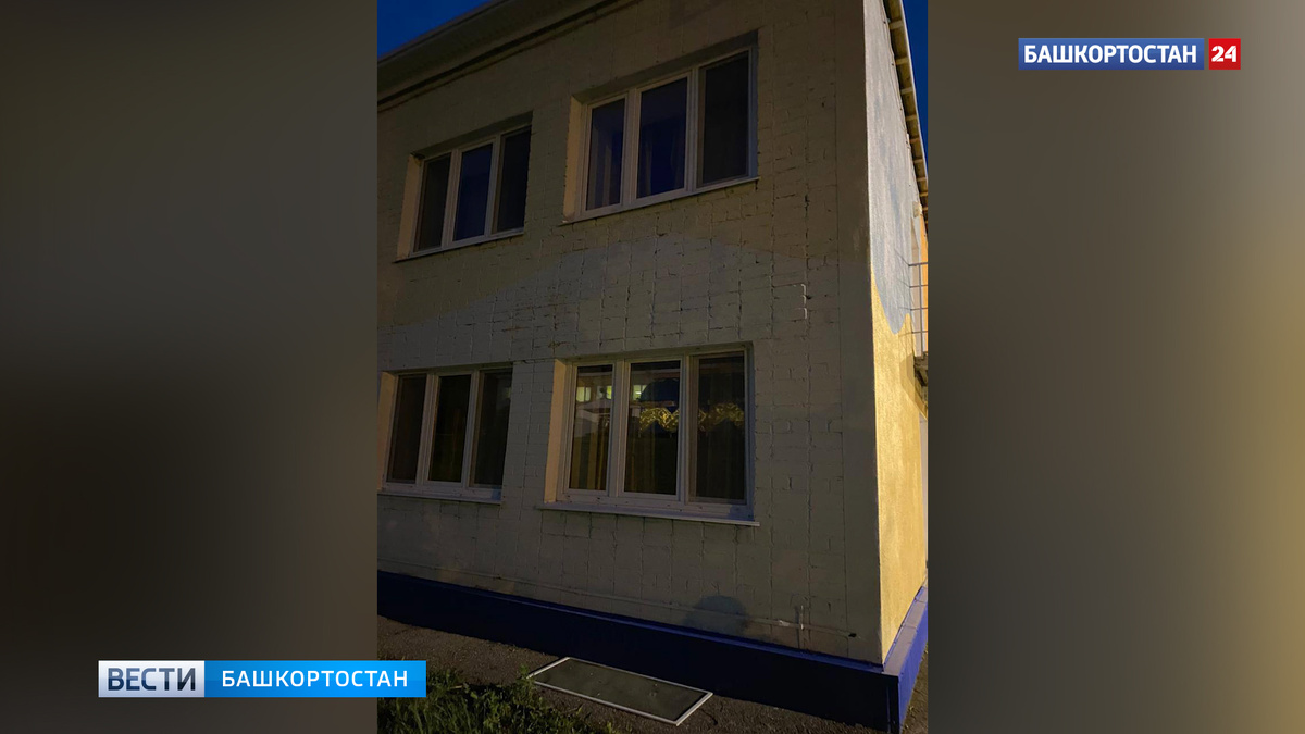    В Башкирии в детском лагере 8-летняя девочка выпала из окна второго этажа
