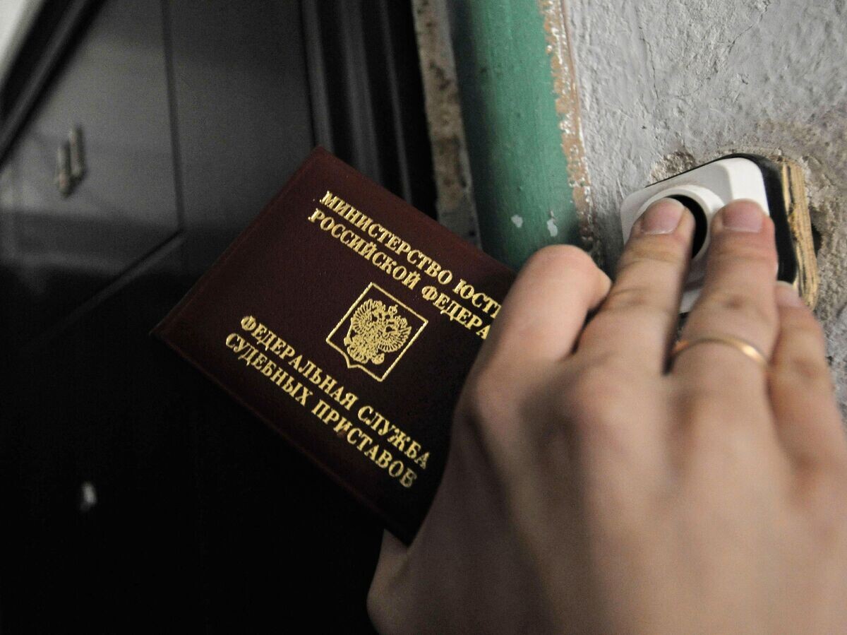    Рейд судебных приставов по взысканию долгов© РИА Новости . Михаил Мордасов