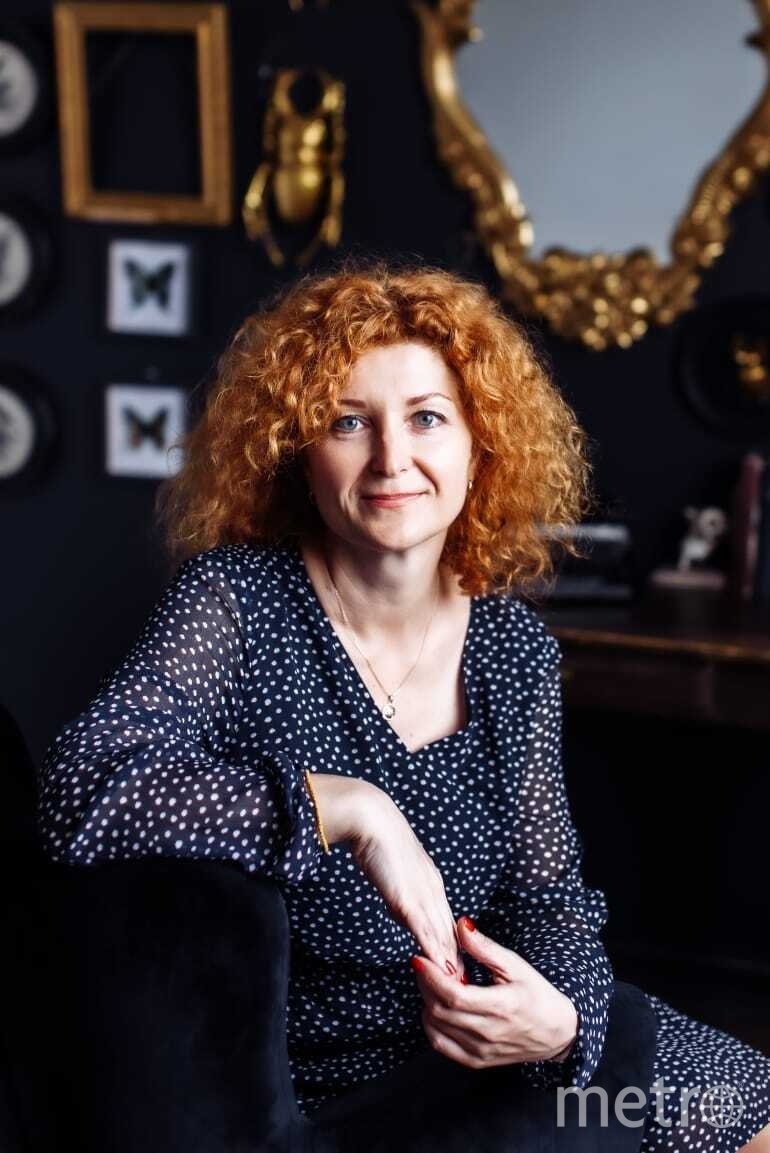    Анна Ассовская.