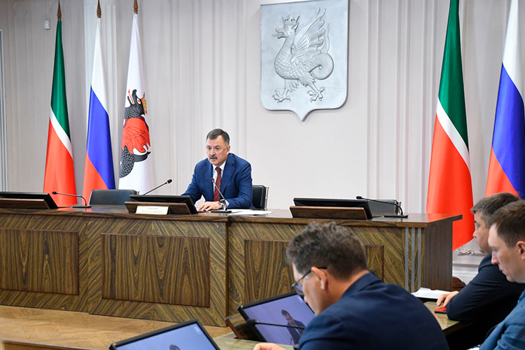    Рустем Гафаров: «Рост рождаемости пусть и не очень высокий, но он нас все равно радует».   
Фото: kzn.ru