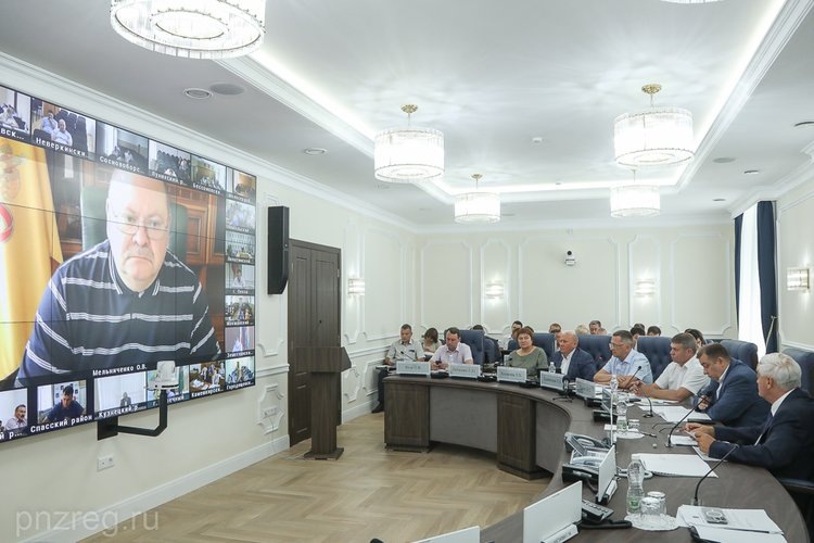    Не менее 2,8 млн тонн зерна составит урожай Пензенской области в этом году