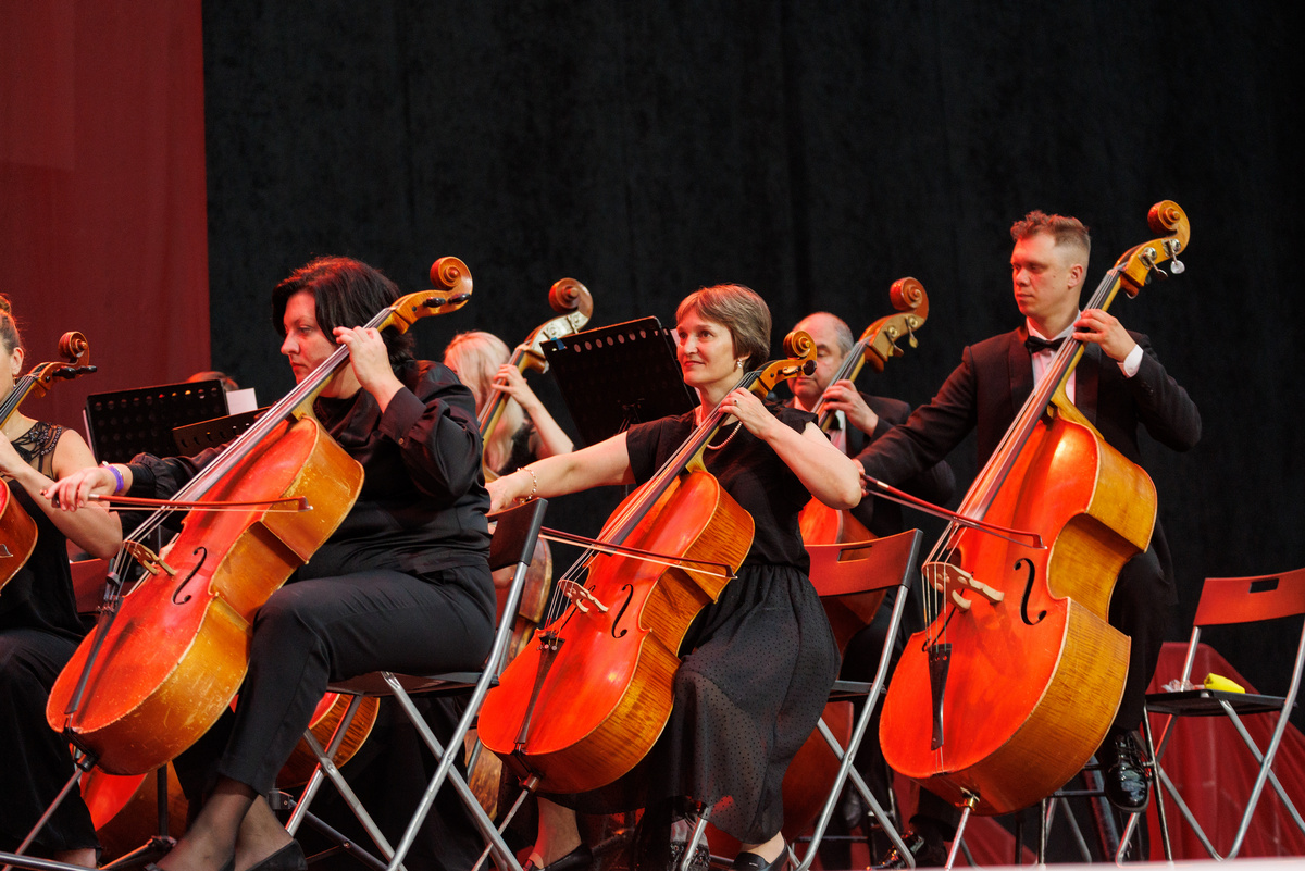    В Гостином Дворе прошел Пушкинский бал (фото 1)