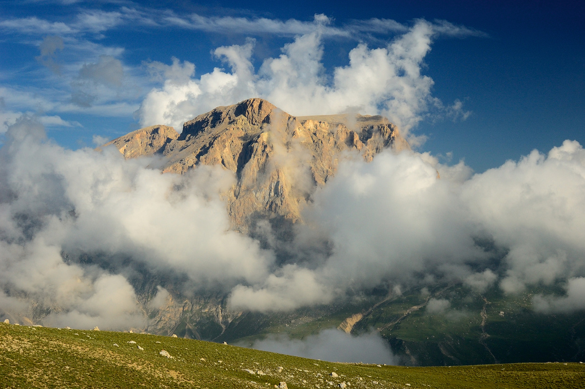 Узнаваемая седловина горы Гызылгая