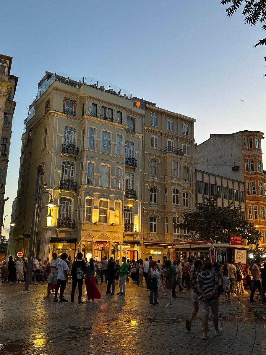 Площадь Галатской башни