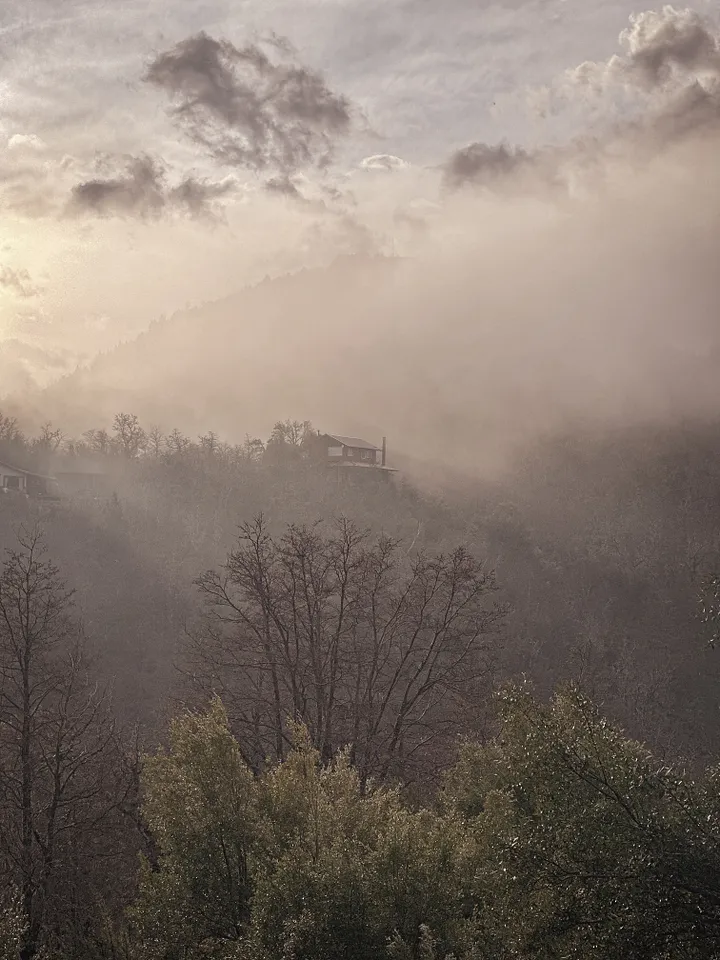 Враг, с которым я никогда ранее не сталкивался, нависший над Пуэрто-Варас: загрязнение воздуха. 