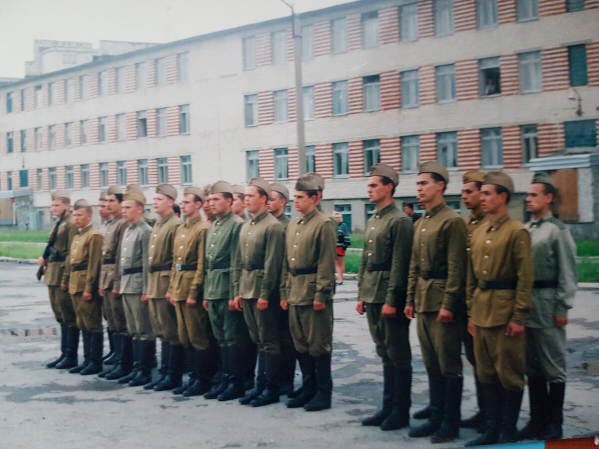 Курсанты Елани на присяге... Фото Олега Дворникова.