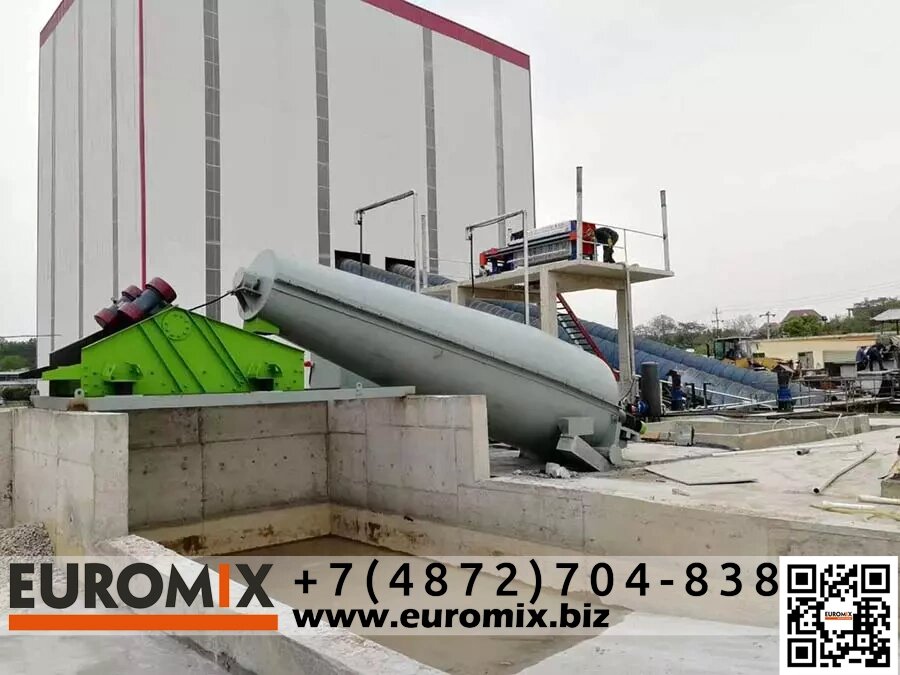 Перемещаемый комплекс рециклинга бетона EUROMIX серии CRP 50/6000 – это надежное оборудование, специально разработанное для эффективного вторичного использования утильсырья и остаточного бетона, получаемого в результате промывки автобетоносмесителей.