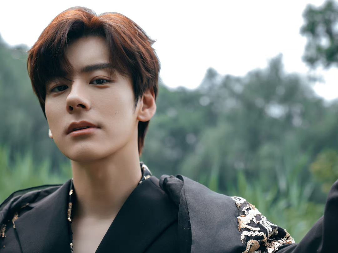 Вэй Чжэмин - мой краш в этом месяце!=)