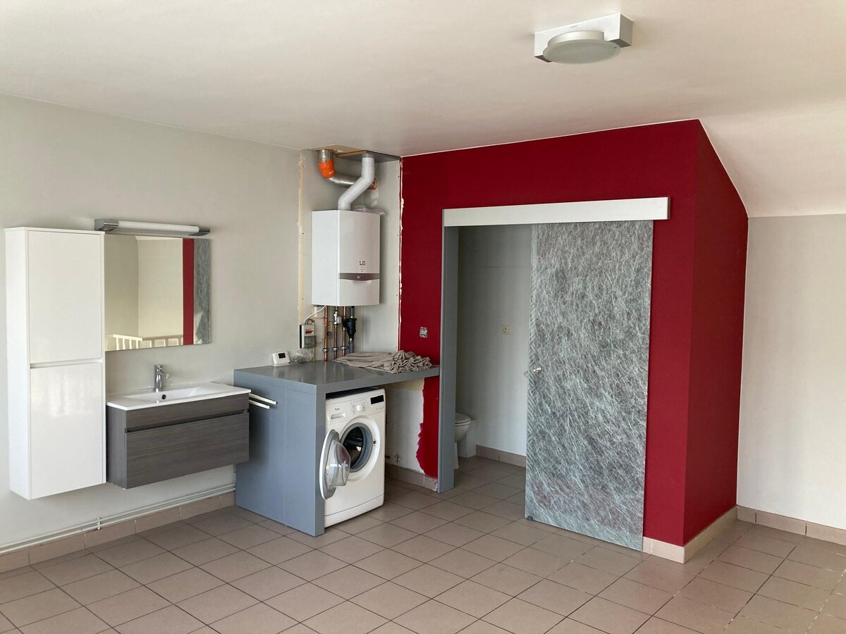 вот такой вот шик! это второй этаж - общее пространство, кстати не помню, был ли там душ)))