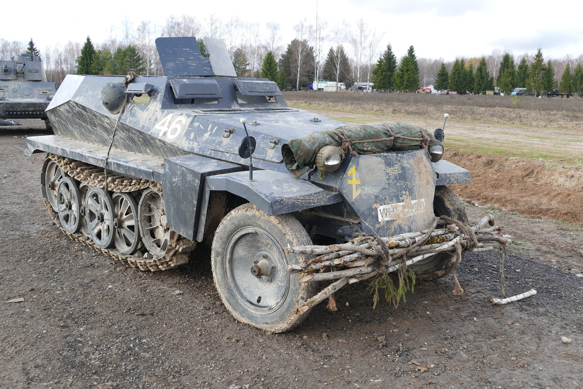 Реплика Sd,Kfz.250/1 Ausf.A на съемках "Подольских Курсантов".