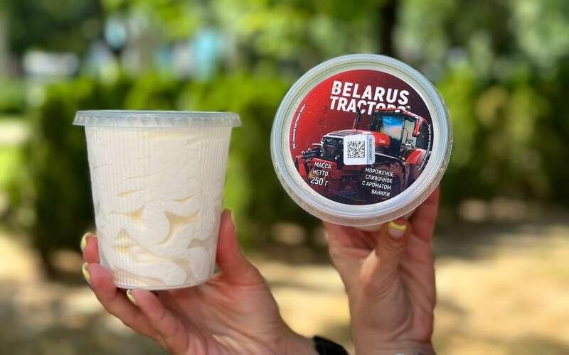 Минский тракторный завод (МТЗ) презентовал брендированное мороженое с названием Belarus Tractors. Новинку выпустили в коллаборации с Могилевской фабрикой мороженого.