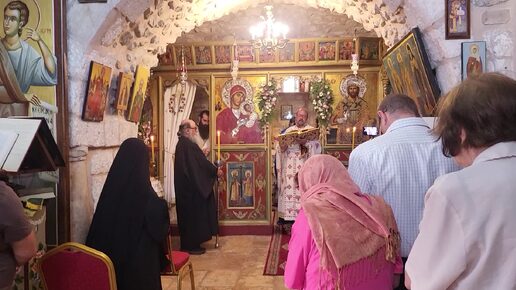 День всех святых - чтение Евангелие на церковнославянском - в иерусалимском монастыре Сайданайя