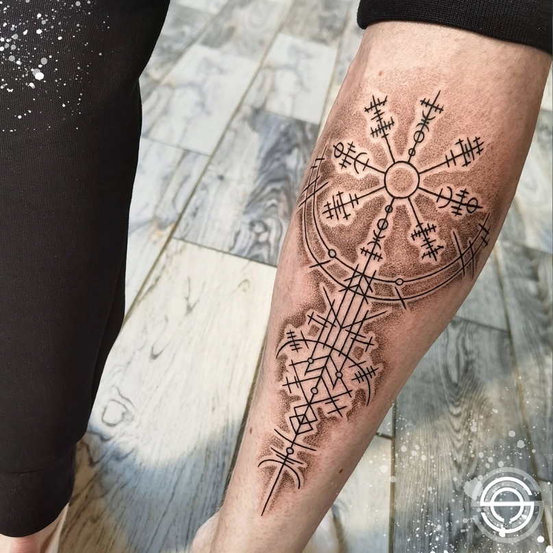 Руны татуировка в Москве