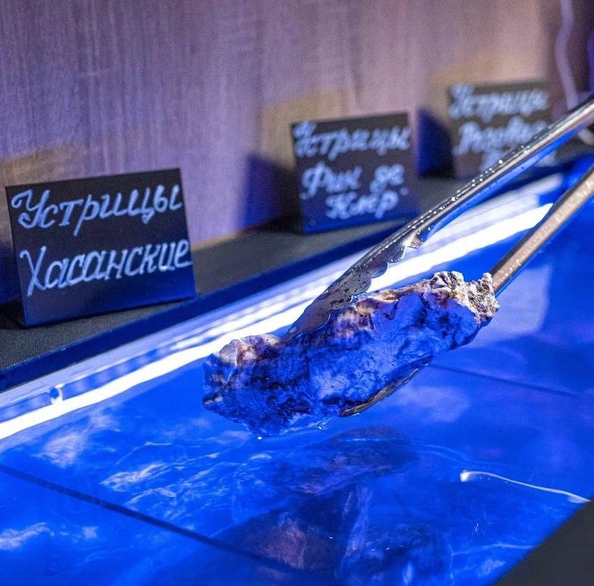В ресторане Capo (Кáпо) подают морепродукты прямо из аквариума