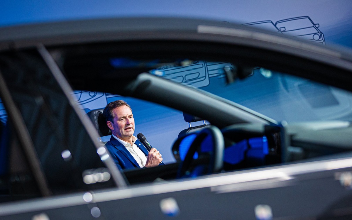    Генеральный директор компании Volkswagen Томас Шефер