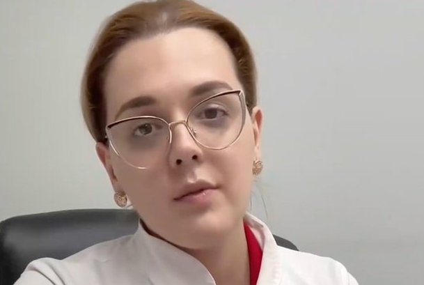 Фото: скрин видео извинения Евгении Макеевой.