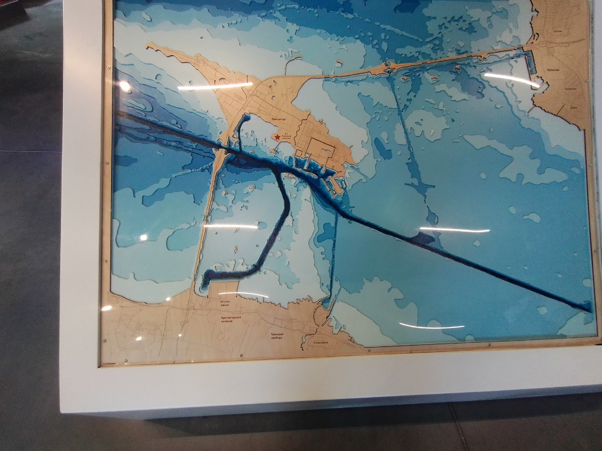 Карта Кронштадта в музее Военно-морской славы. 