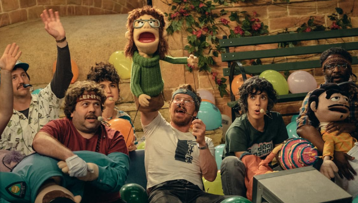 Бенедикт Камбербэтч играет в куклы на шоу "Здравствуй, радость!"