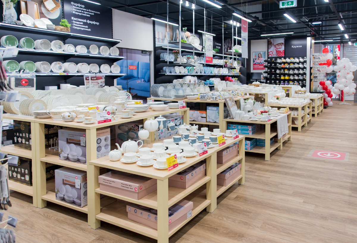 В Красноярске готовится к открытию аналог шведской Ikea – гипермаркет мебели и товаров для дома Hoff. Магазин будет располагаться в ТРЦ «Июнь».-2