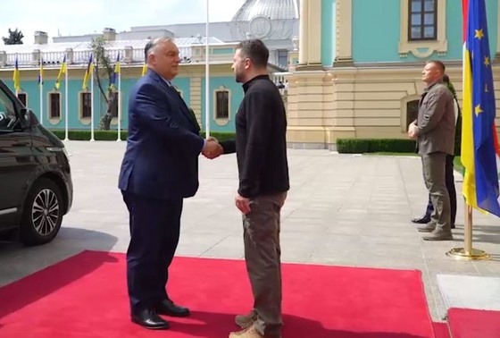    Виктор Орбан, Владимир Зеленский