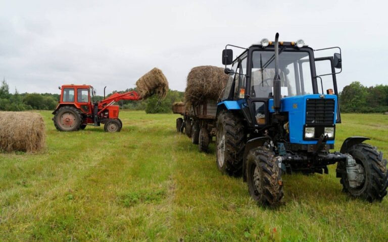    Аграрии Оренбуржья наращивают темпы заготовки кормов Белов Михаил Александрович